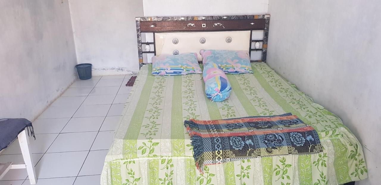 SPOT ON 90018 Villa Zane Reynold Karanghawu Dış mekan fotoğraf
